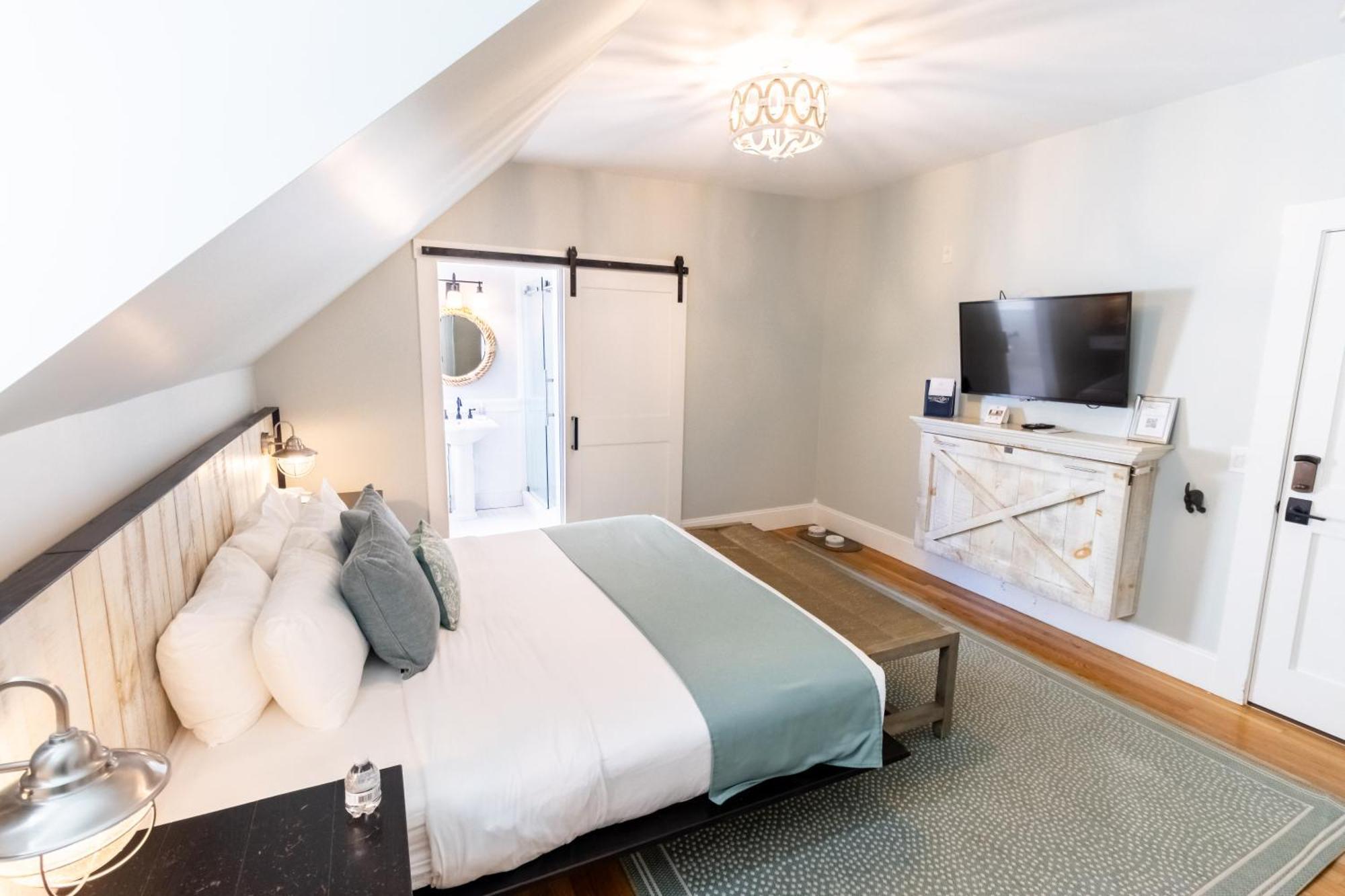 ニューポート Paws On Pelham (Adults Only) Bed & Breakfast エクステリア 写真
