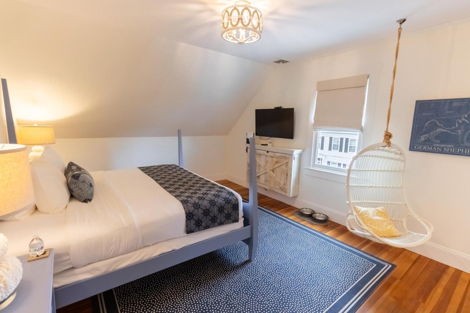 ニューポート Paws On Pelham (Adults Only) Bed & Breakfast エクステリア 写真